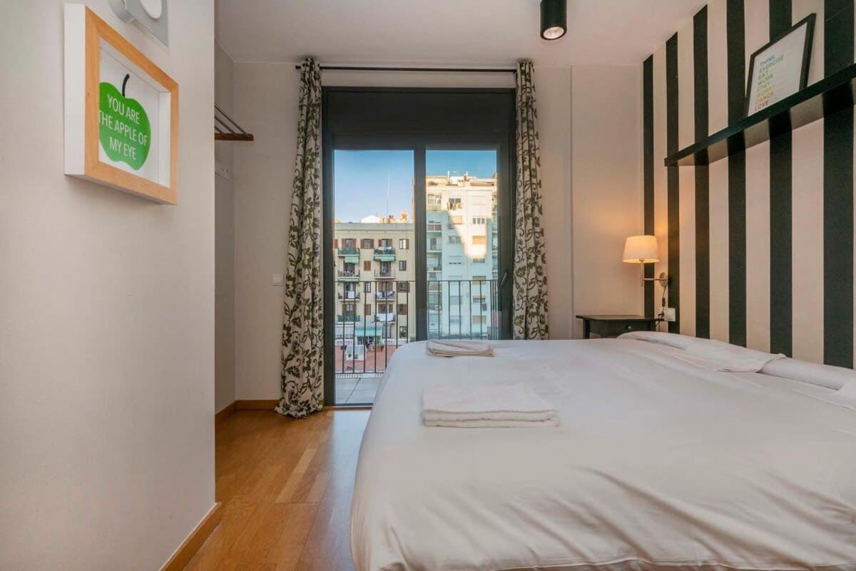 Modern And Bright Apartment In Eixample 3-1 Barcelona Eksteriør billede