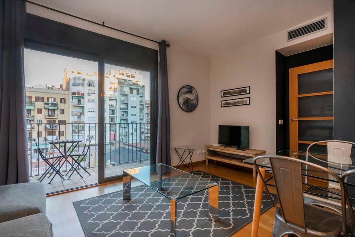 Modern And Bright Apartment In Eixample 3-1 Barcelona Eksteriør billede